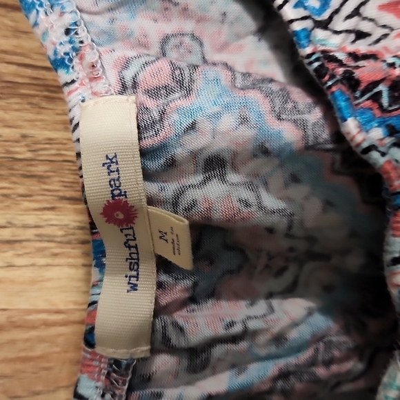 Top - Picture 2 of 2